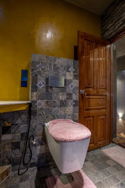 Private en-suite at RedKing Studio Apartment, Moratuwa — view 7