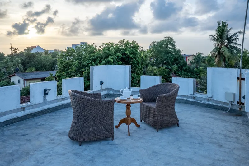 Rooftop terrace at RedKing Studio Apartment, Moratuwa — view 2